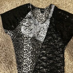 Buckle Black and White Leopard Print Top